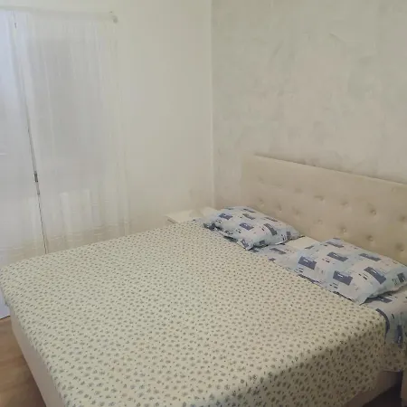 Alenka Apartment