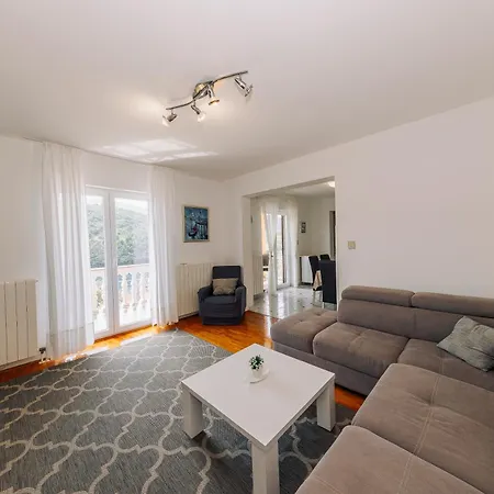 Alenka By The Sea Appartement