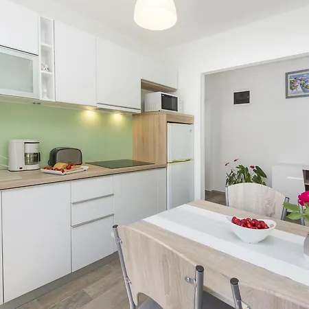 Alenka By The Sea Appartement