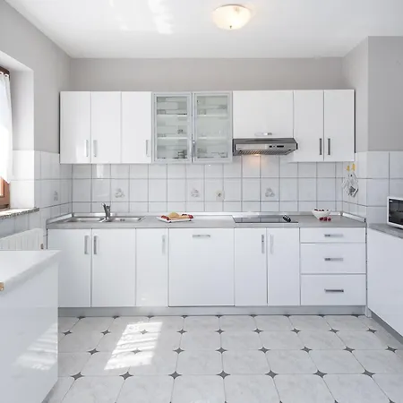 Appartement Alenka By The Sea