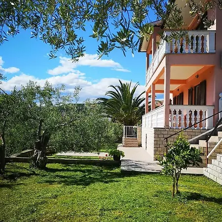 Apartment Alenka